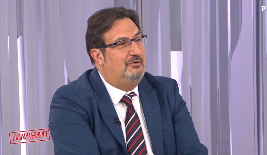 Aris Movsesijan: Opasna politika balansiranja vodi Srbiju u izolaciju