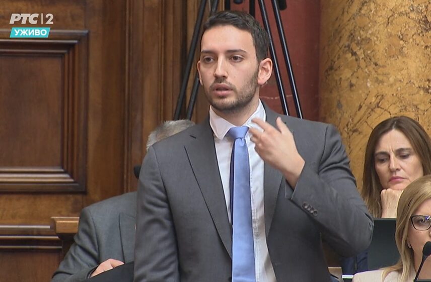 Pavle Grbović u Skupštini Srbije: Evropska agenda nisu batinaši i krađa izbora